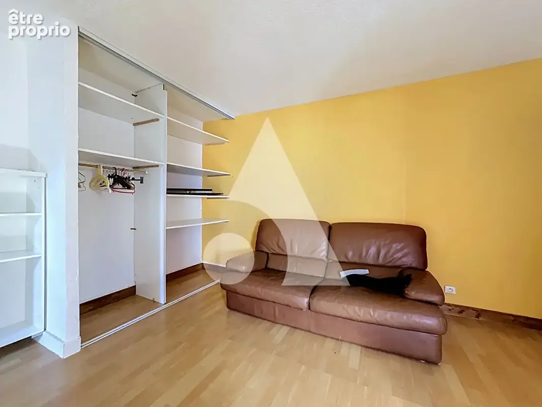 Charmant T2 bis en duplex avec garage et cave ! - photo 6