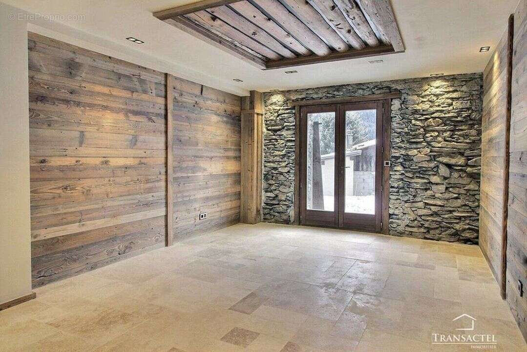Appartement à LES CONTAMINES-MONTJOIE
