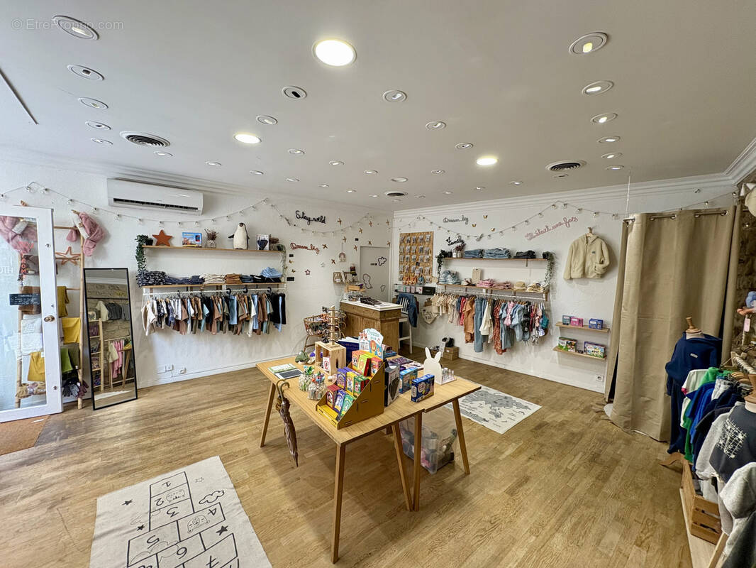 Commerce à SALON-DE-PROVENCE