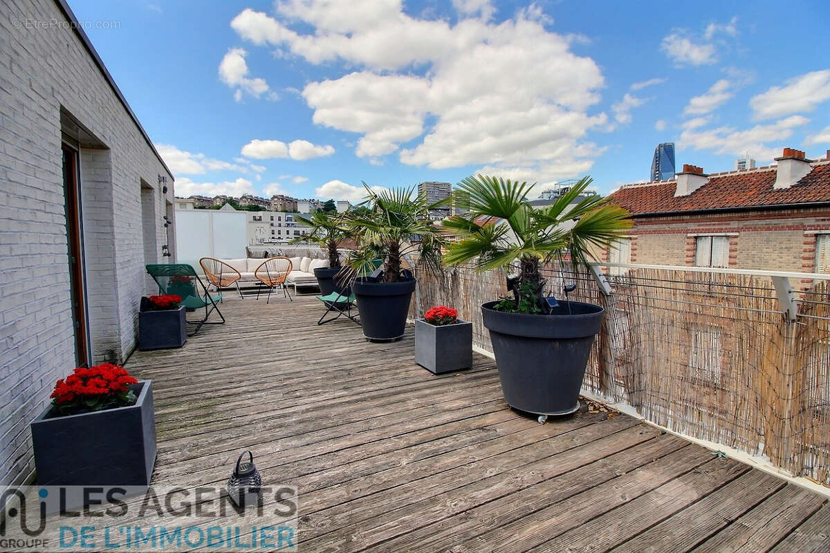 Appartement à SURESNES