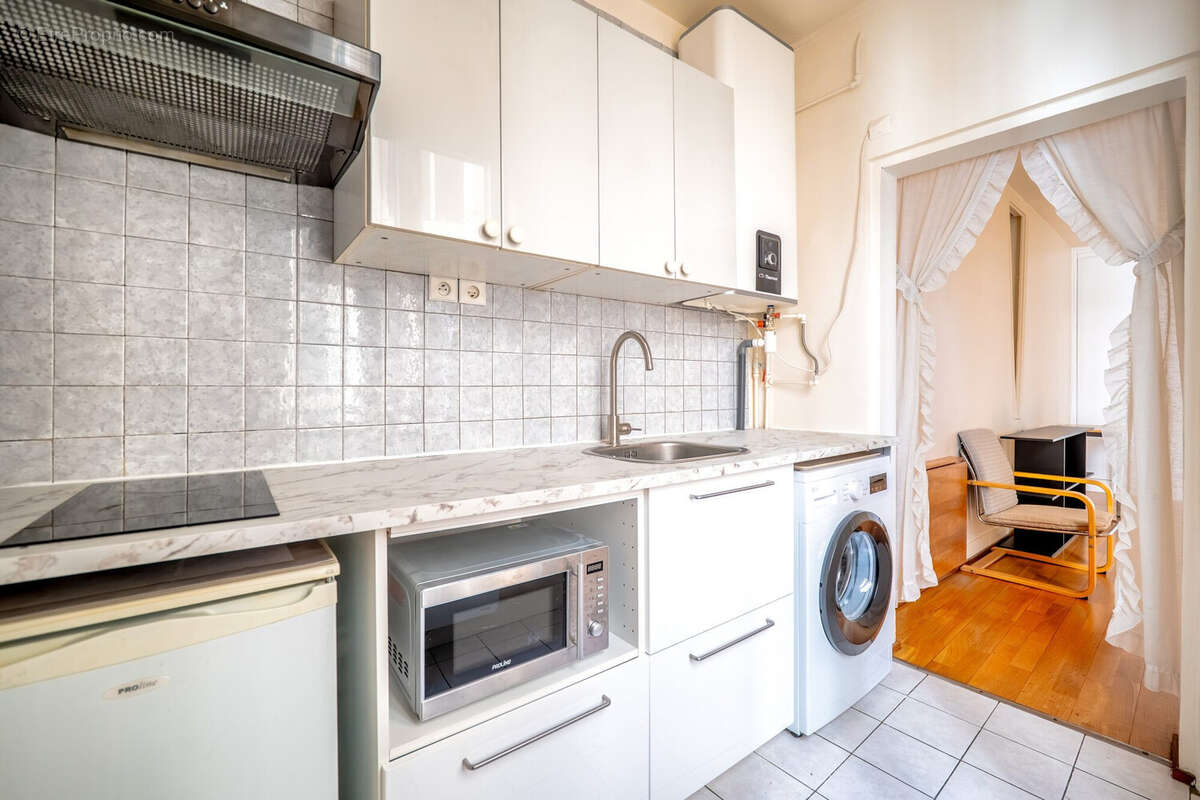 Appartement 25 m² à Paris-6e  - photo 7