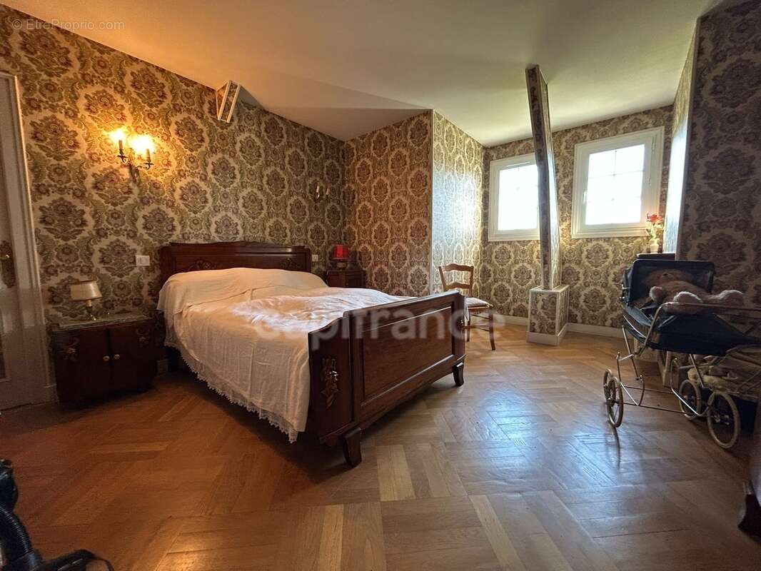 Maison à vendre 7 pièces THIVIERS (24)252m² sur plus de 5000m² de terrain - photo 10