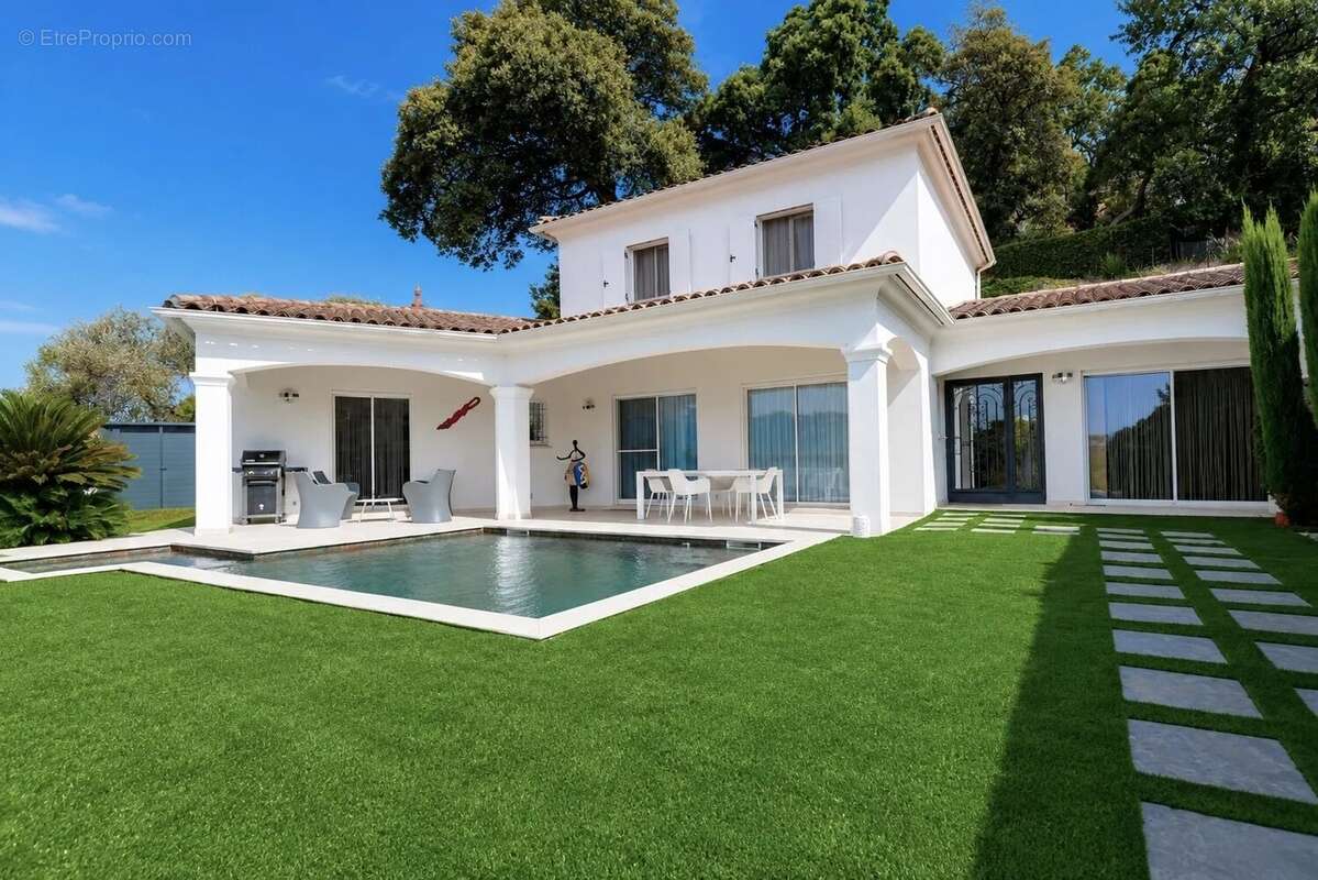 Coup de coeur - villa individuelle avec piscine et dépendance – pégomas - photo 32