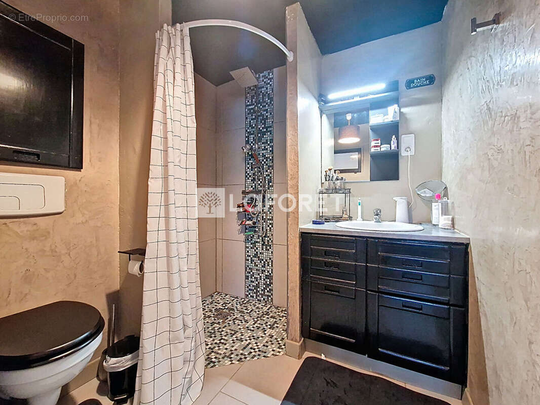 Maison à SAINT-ZACHARIE