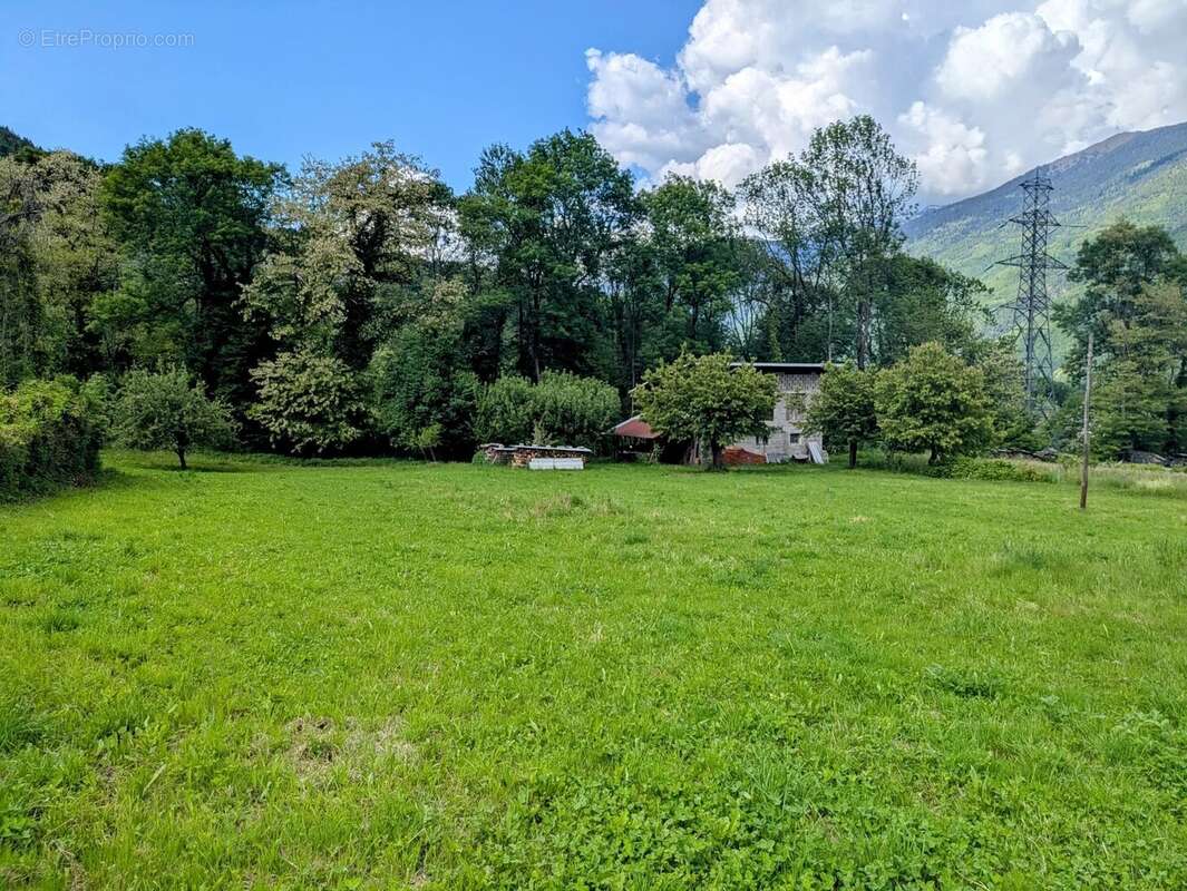 Terrain à SAINT-PAUL-SUR-ISERE