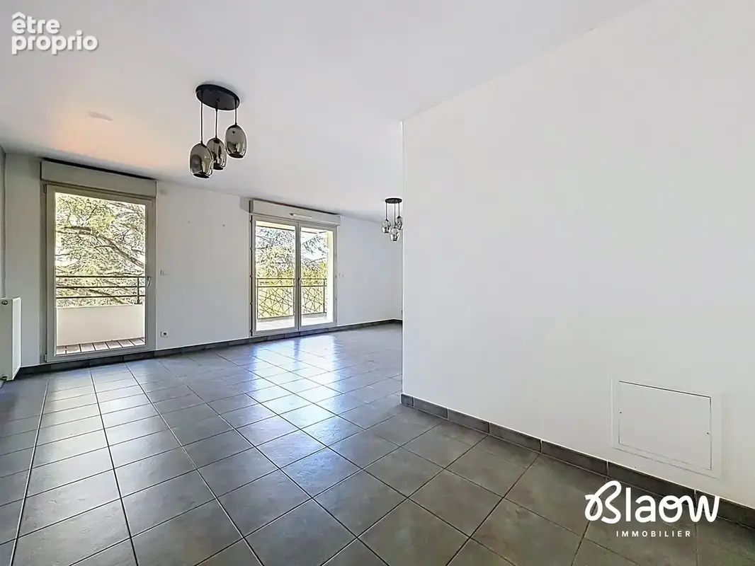 Appartement 4 pièces 88 m² à vendre à Decines-Charpieu (69150) - photo 4