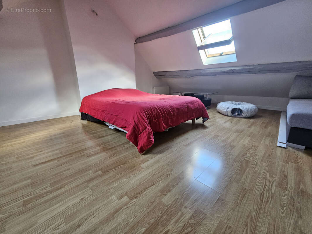 Appartement à COUBRON