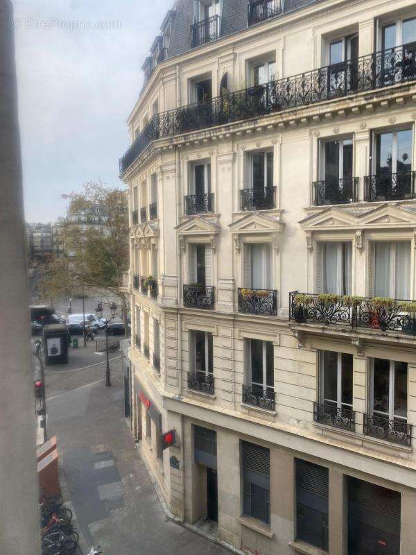 Appartement à PARIS-10E