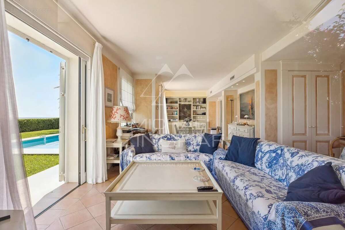 Maison à ANTIBES