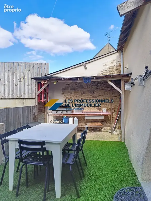 Sur Herbignac un bien rare, deux maison, deux univers. - photo 4