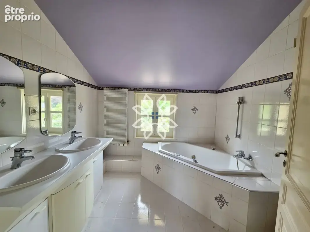 Brioude   maison familiale 206 m2   4 chambres   terrain 1 043 m2   grand garage - photo 14