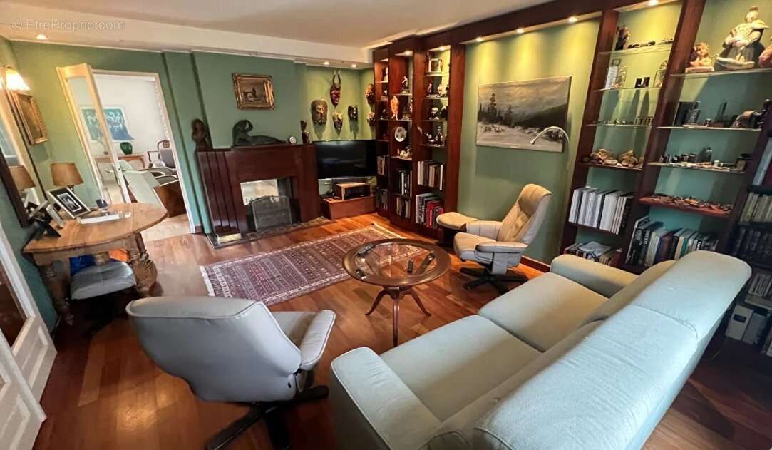 Maison à SAINT-REMY-L&#039;HONORE