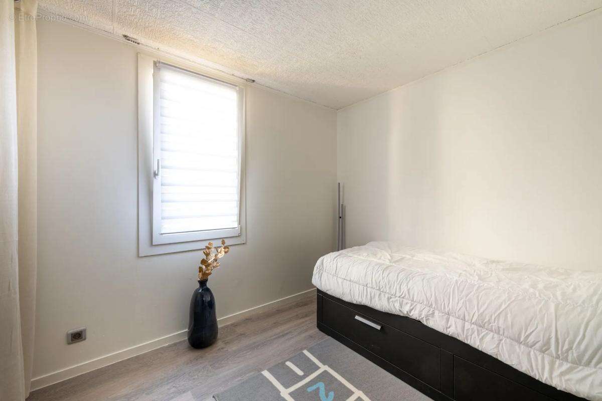 Maison à JOUY-LE-MOUTIER