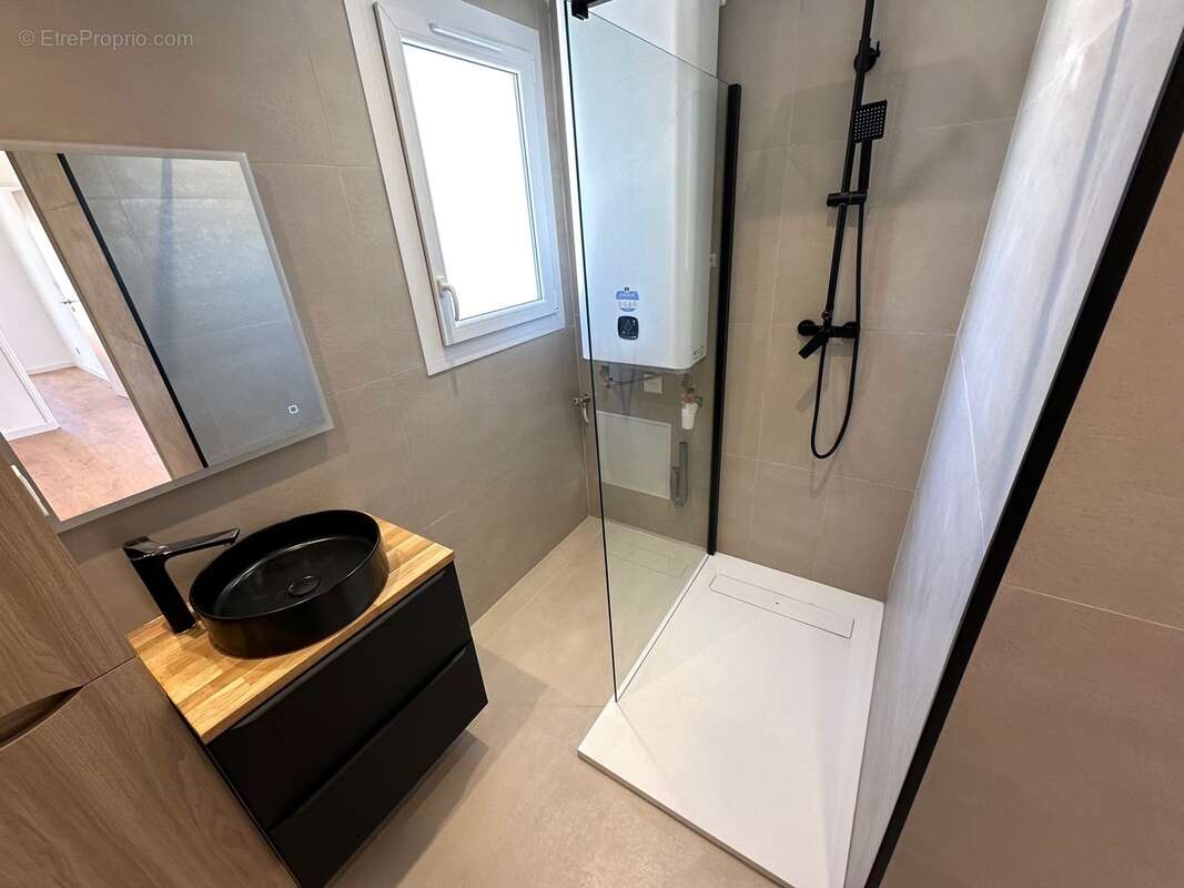 Appartement à SIX-FOURS-LES-PLAGES