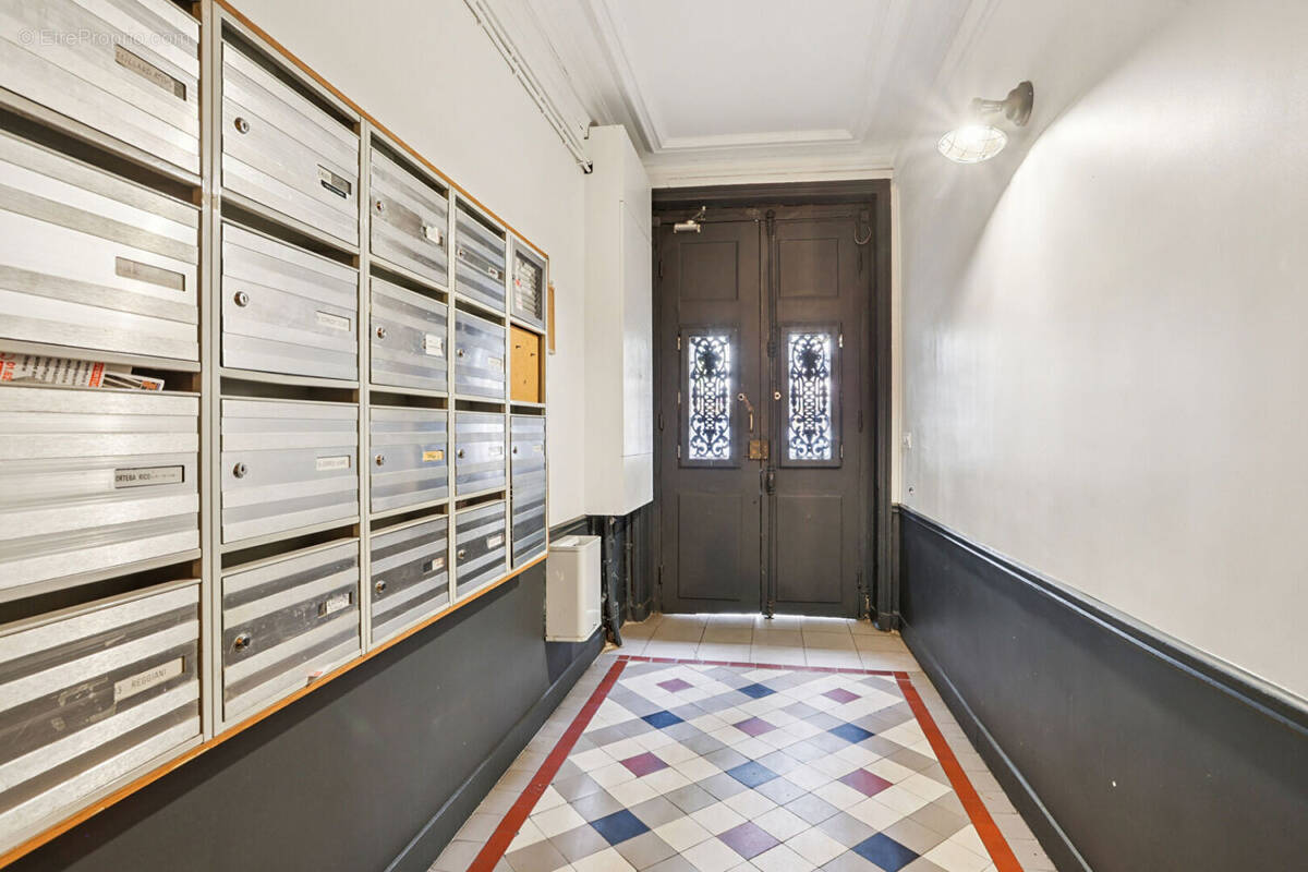 Appartement à PARIS-2E