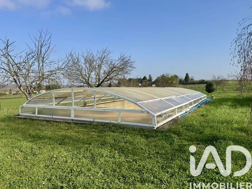 Maison 170 m² à Mosnac  - photo 7