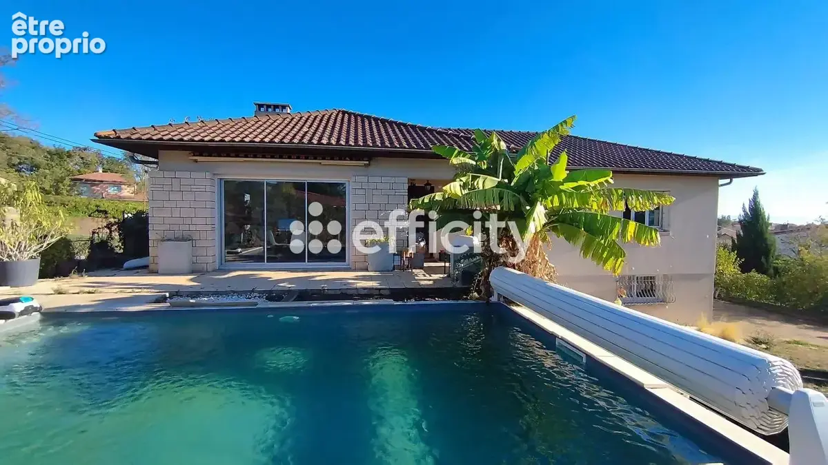 Maison 6 pièces 150 m² à vendre à Chatelguyon (63140) - photo 1