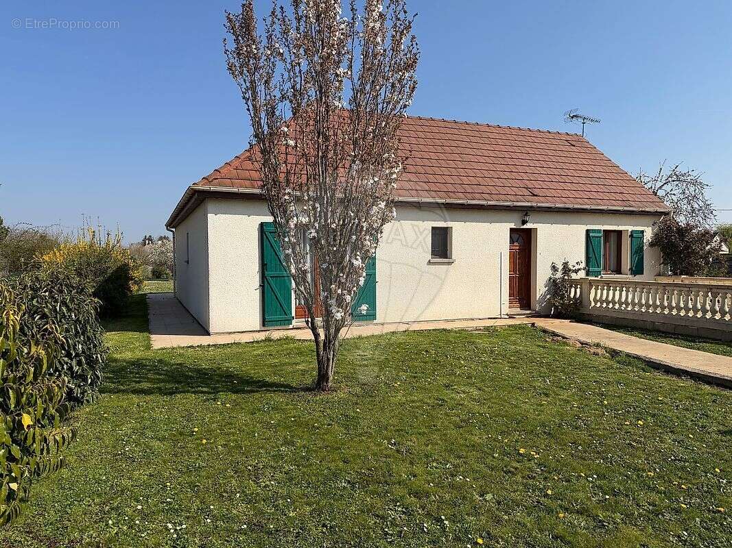 Maison à VILLEBLEVIN