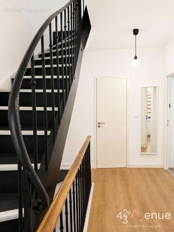 Appartement à SAINT-ETIENNE