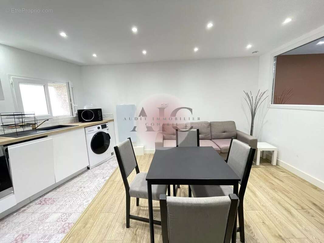 Appartement à FAYENCE