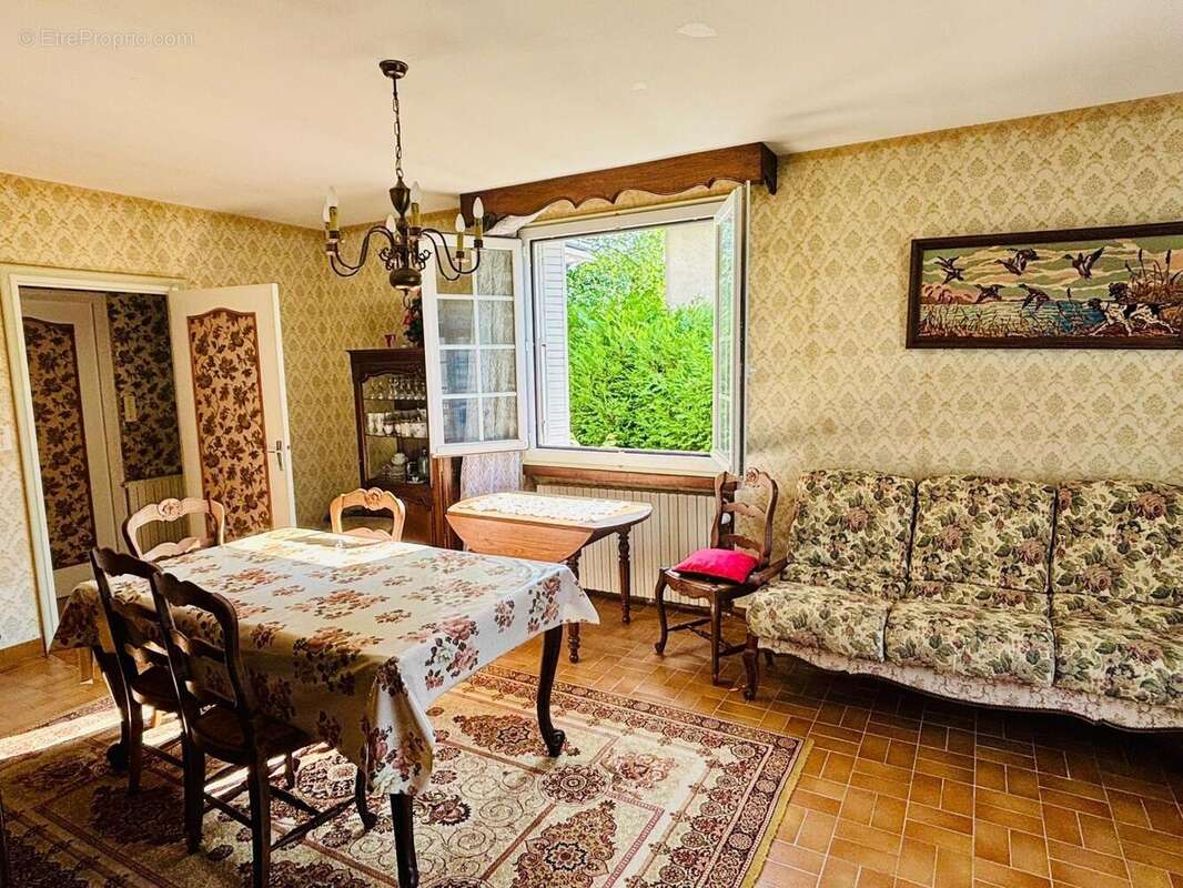 Photo 4 - Maison à SAINT-DENIS-DE-JOUHET