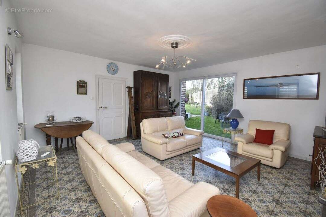 Maison à SERANVILLERS-FORENVILLE