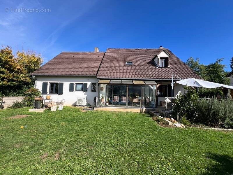 Maison à NUITS-SAINT-GEORGES