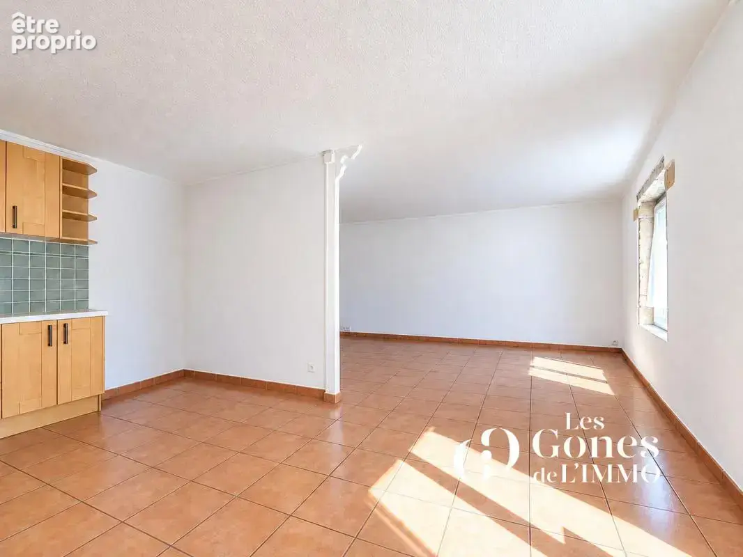 Centre village appartement duplex 2 chambres et un bureau - photo 3