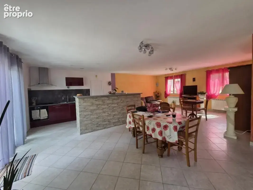Maison 8 pièces, 179 m², avec terrain de 4125 m² - photo 3