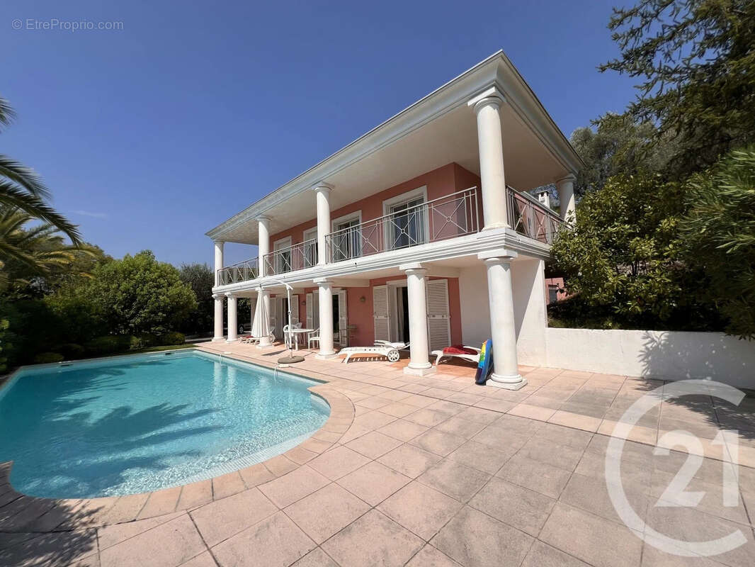Maison à MOUGINS
