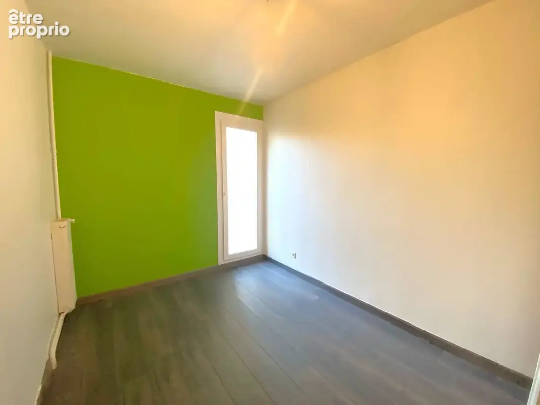 Cassis - Vente T4 avec balcon dans résidence arborée - photo 5