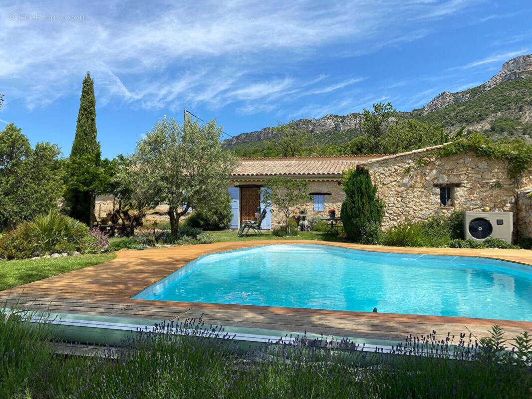 Maison à BUIS-LES-BARONNIES