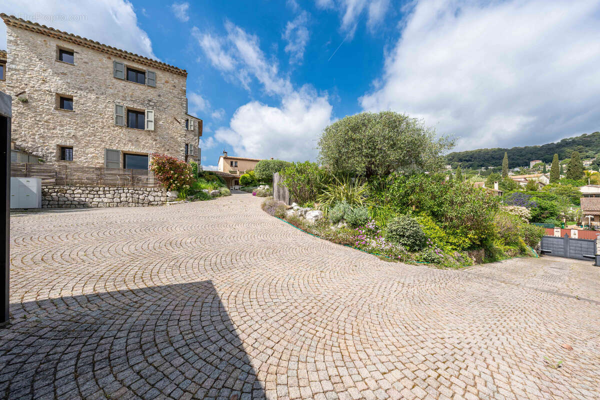 Maison à LA COLLE-SUR-LOUP