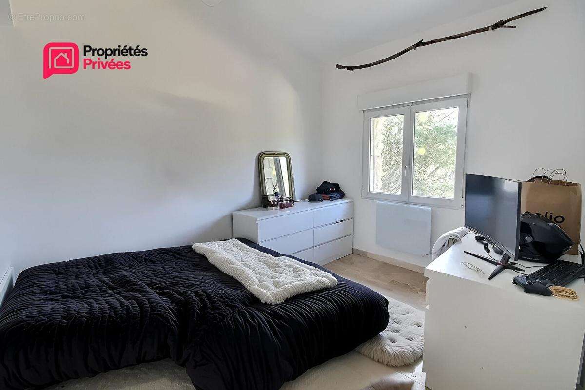 Villa Uzes 4 pièce(s) 78 m2 , 6 minutes d'Uzès ? Exclusivité ? Villa contemporaine de 2019 avec vue dominante - photo 9