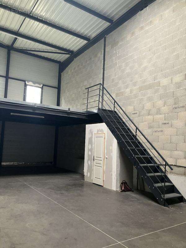 Commerce à VENISSIEUX