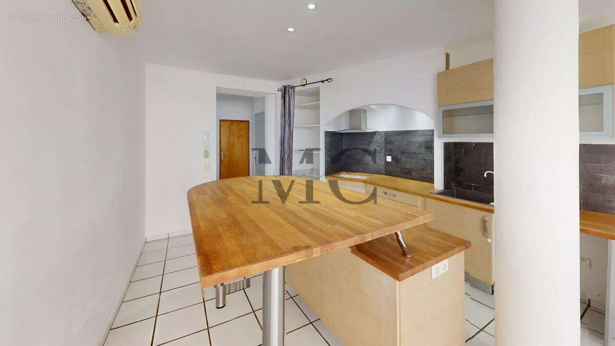 Appartement à MARSEILLE-16E