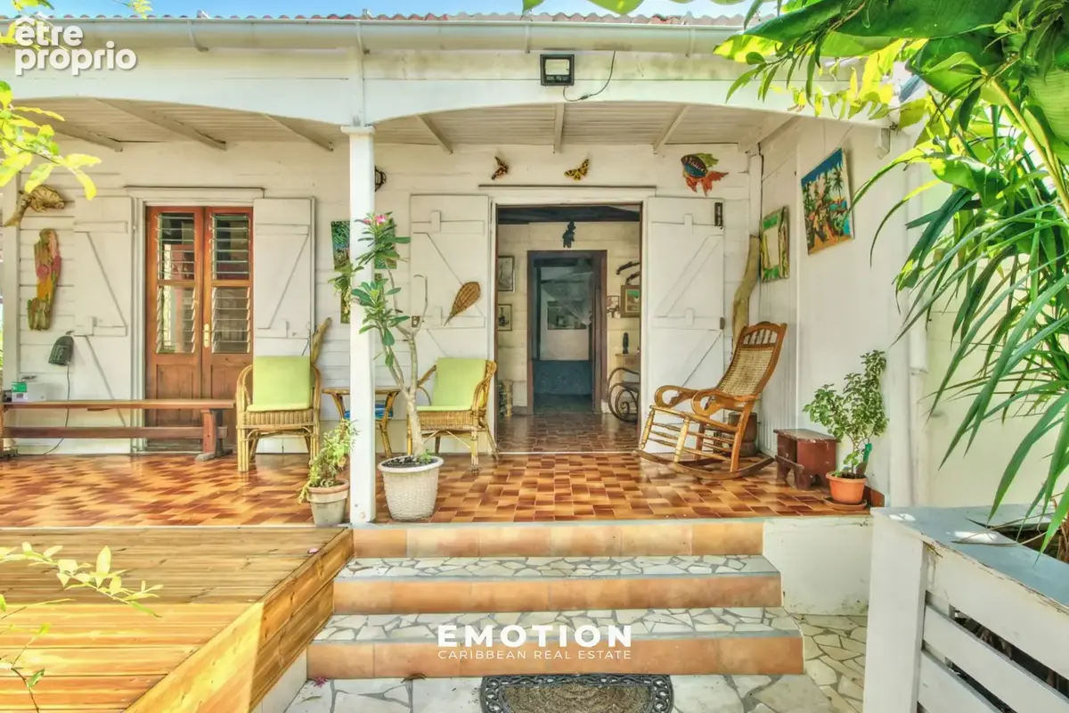 Villa Créole 4 Pièces 78 m2 + Bungalow 12 m2 -  LE MOULE (Guadeloupe) - photo 4