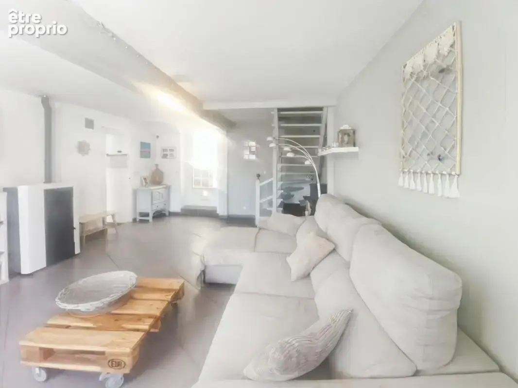 Maison  habitable de suite, deux chambres, grange, terrain, proche Nogent sur Seine - photo 5