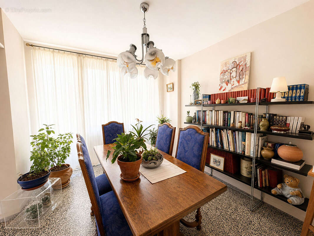 Appartement à MARSEILLE-9E