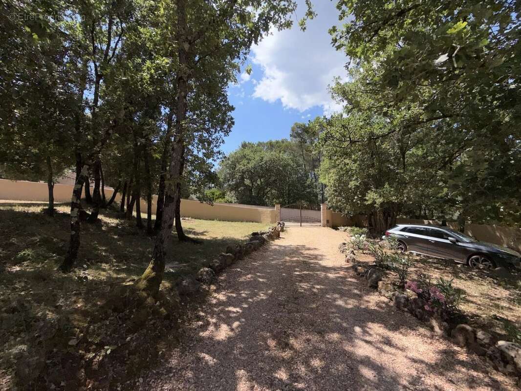 Maison - 25 minutes de cotignac - photo 4
