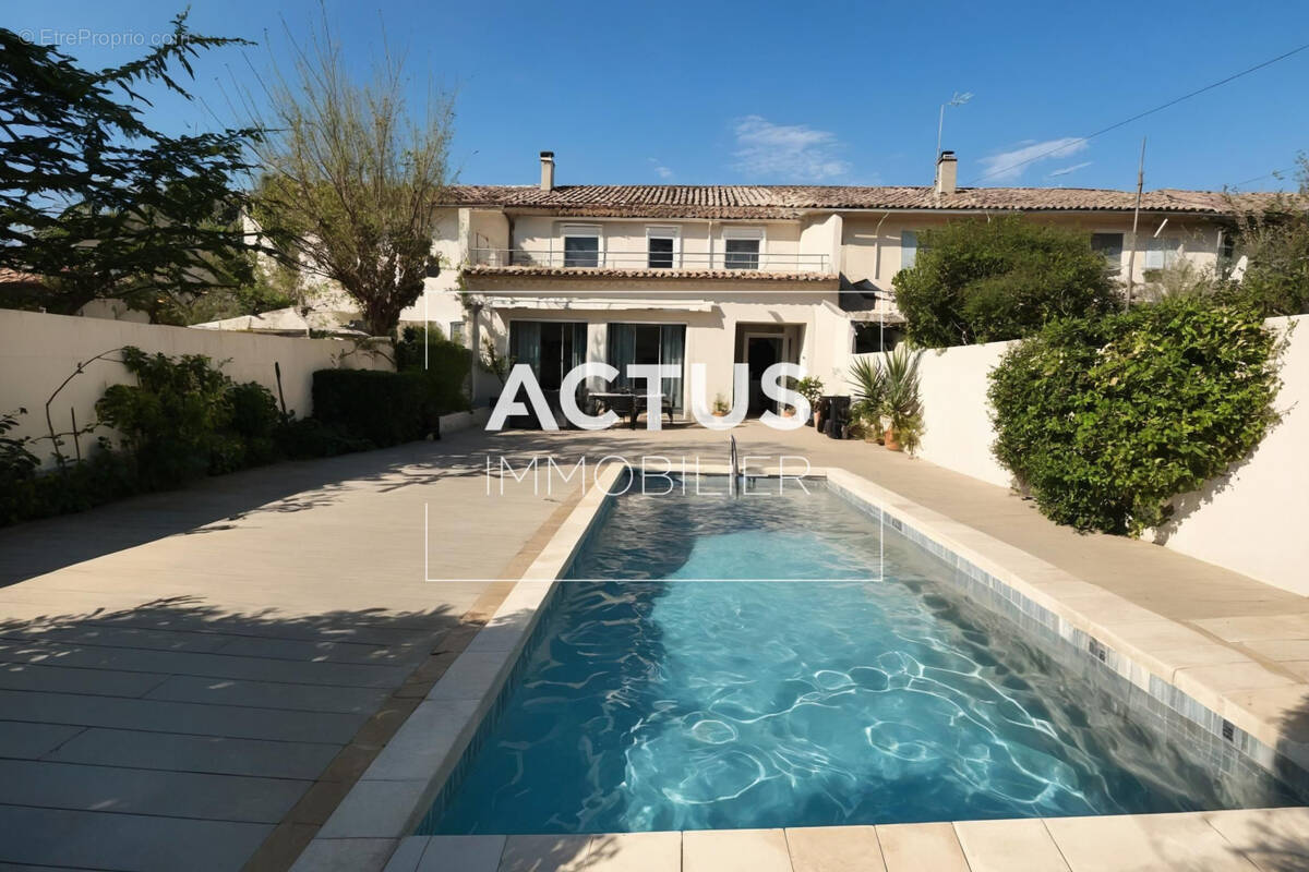 Maison à SALON-DE-PROVENCE