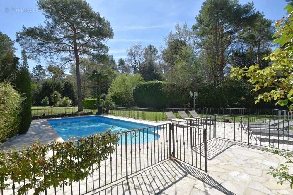 Maison à CALLIAN