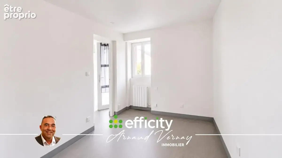 Appartement 240 m² à vendre à Amplepuis (69550) - photo 11