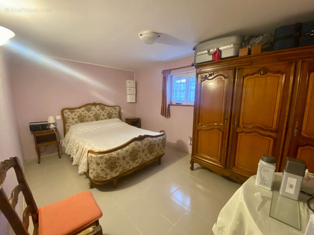 Maison à SAINT-JULIEN-LES-VILLAS