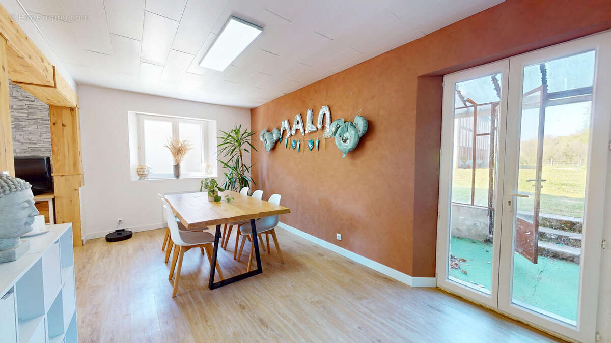 Maison à PONTAILLER-SUR-SAONE