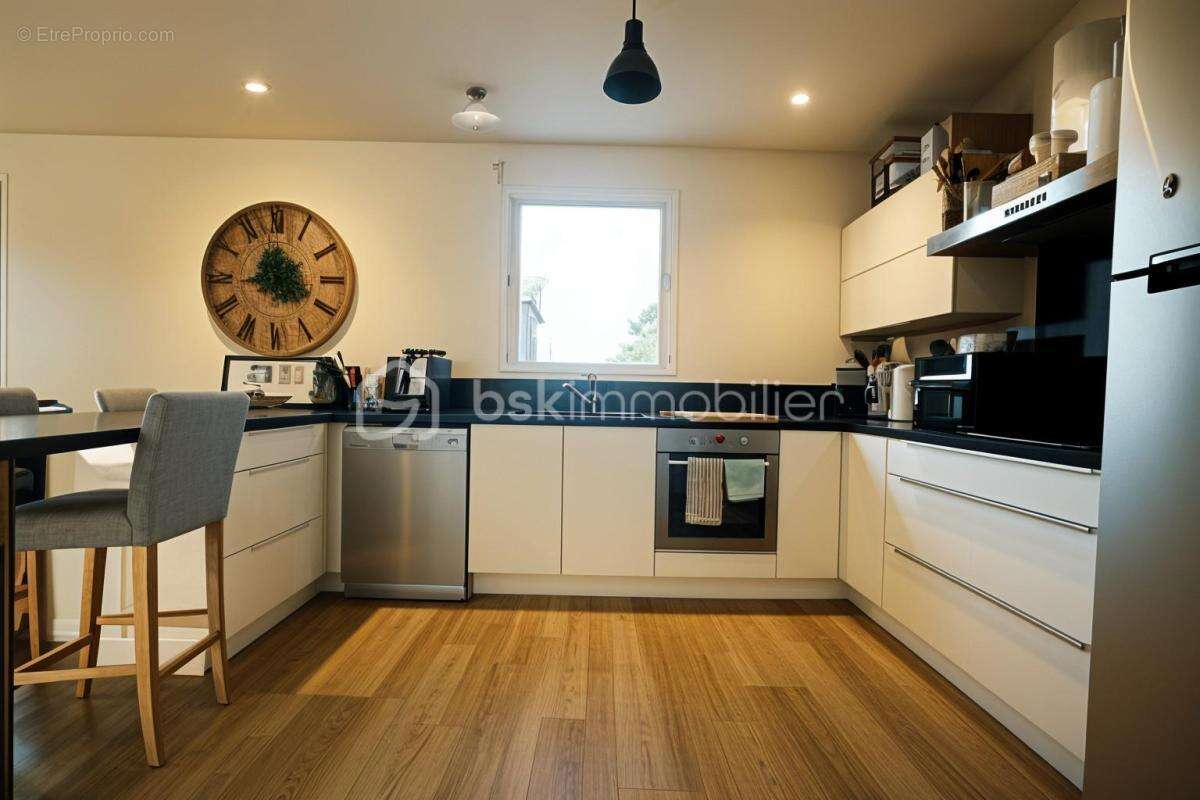 Maison à LA TURBALLE