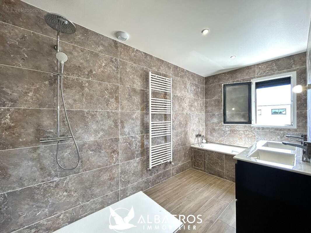 Maison à OUISTREHAM