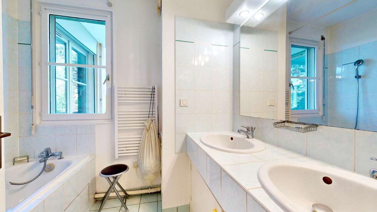 Appartement à LYON-5E