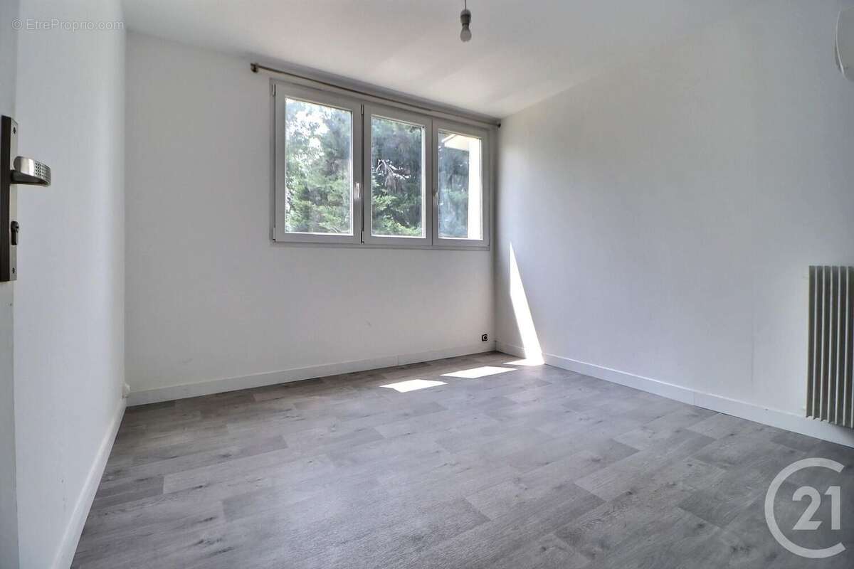 Appartement à LE BOURGET