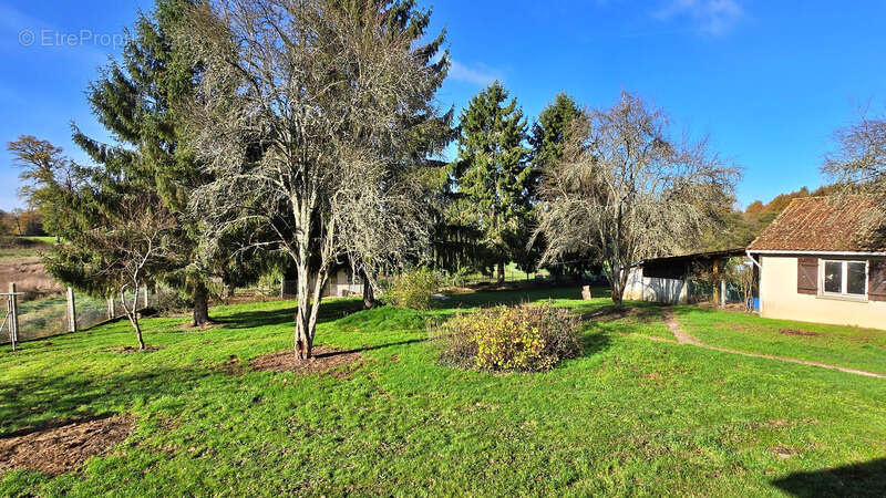 Maison à ORADOUR-SUR-GLANE